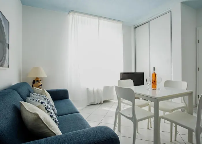 Daire The Martinez House - *